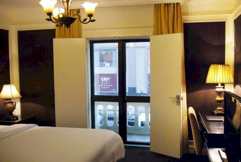 Manhattan Jinling Hotel Şanghay Dış mekan fotoğraf