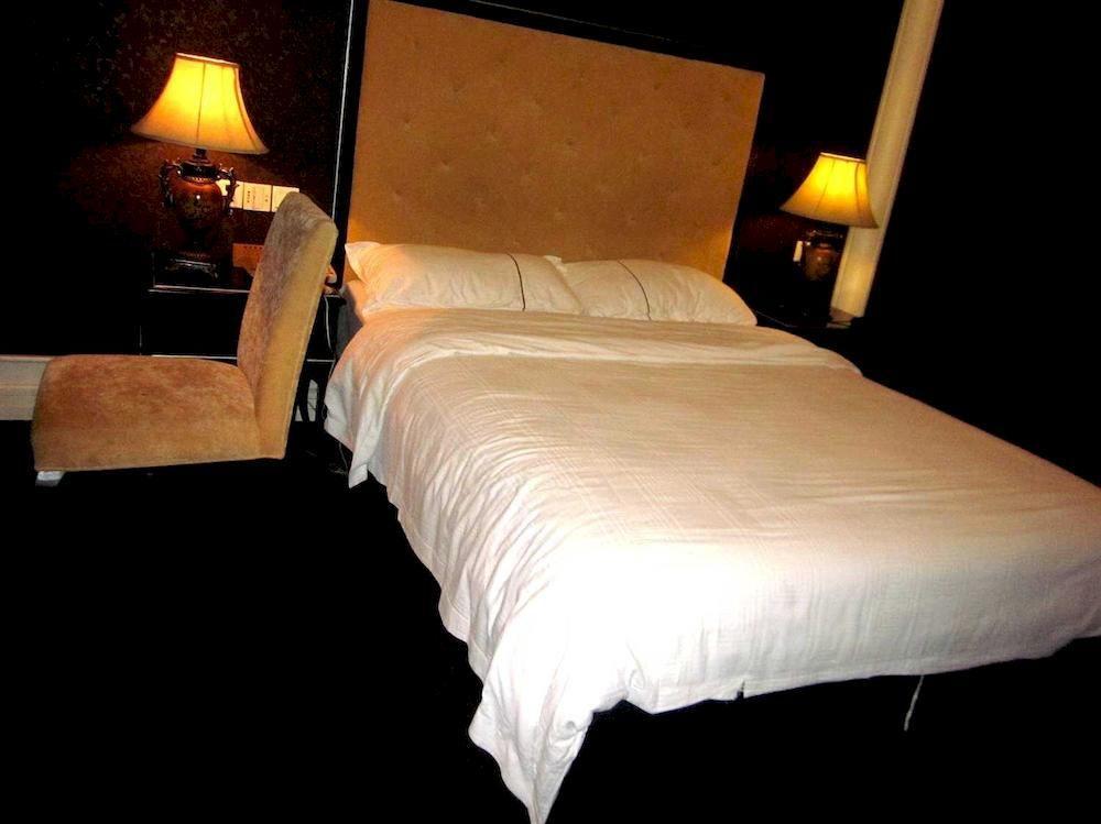 Manhattan Jinling Hotel Şanghay Dış mekan fotoğraf