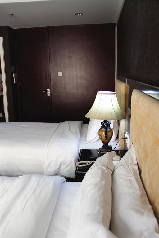 Manhattan Jinling Hotel Şanghay Oda fotoğraf