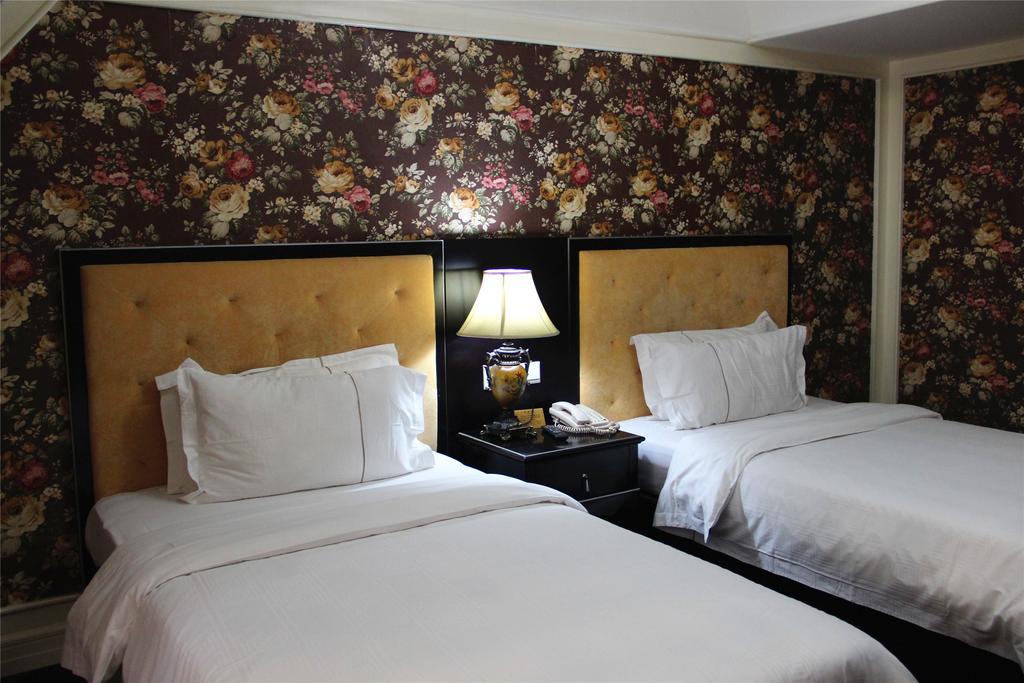 Manhattan Jinling Hotel Şanghay Oda fotoğraf