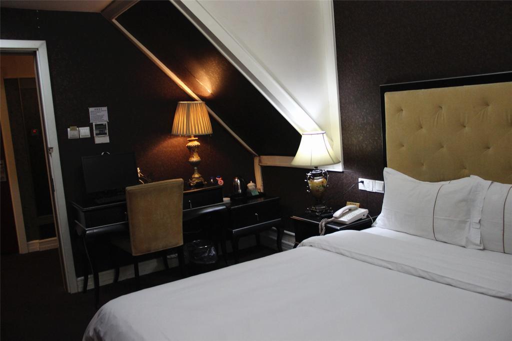 Manhattan Jinling Hotel Şanghay Oda fotoğraf